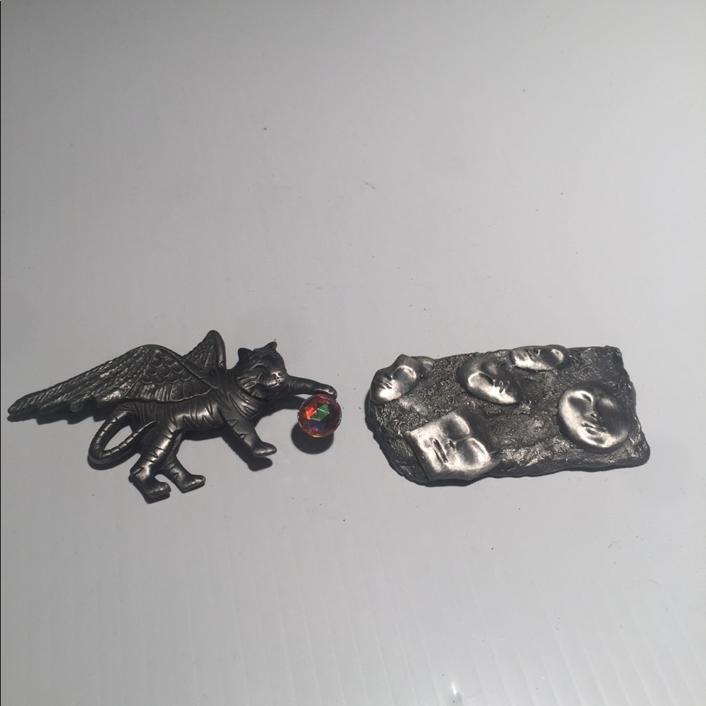 ‼️sale 2 for $ 15 Vintage JJ lot brooch pins